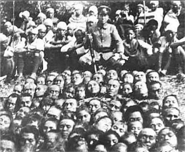 Гора голов китайцев, отрубленных японцами во время резни в Нанкине
